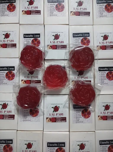 Lalpari Soaps Natural Handmade Soap Bar for Skin Brightening Soaps For Bath (100 Gms) | Paraben Free | Handmade Soaps For Glowing | Skin Brightening Soap For Men & Women